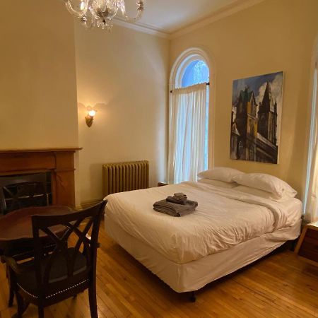 Gold Door Inn Отава Екстериор снимка